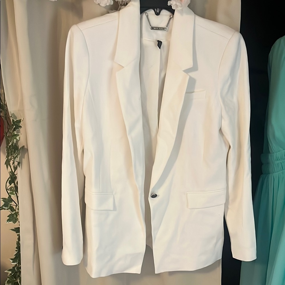 Elegant White Women's Blazer